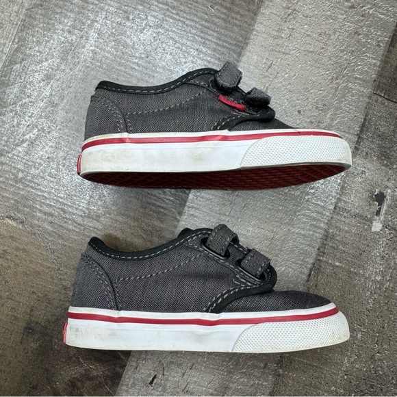 Vans Black and Red Sneakers with Velcro Straps toddler size 6 - Picture 4 of 9